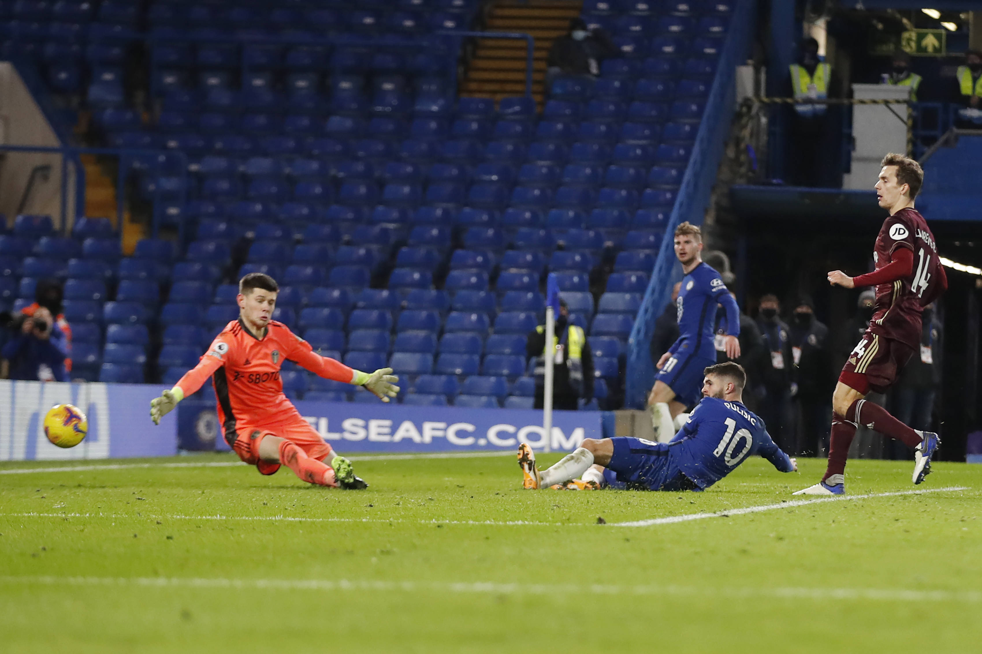 着不同的游 着不同的游